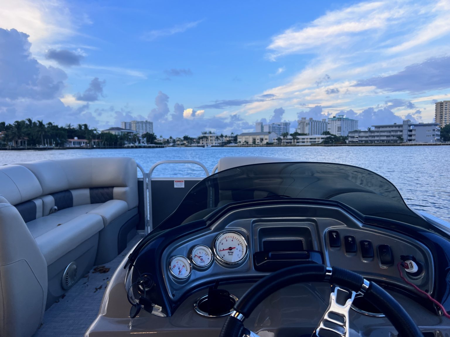 Pontoon Boat Rental Pompano Beach, Florida On The Intracoastal